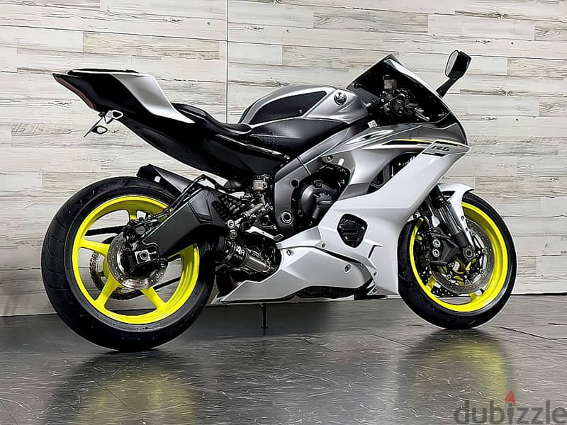 2017 Yamaha R6 (+971561943867) 2