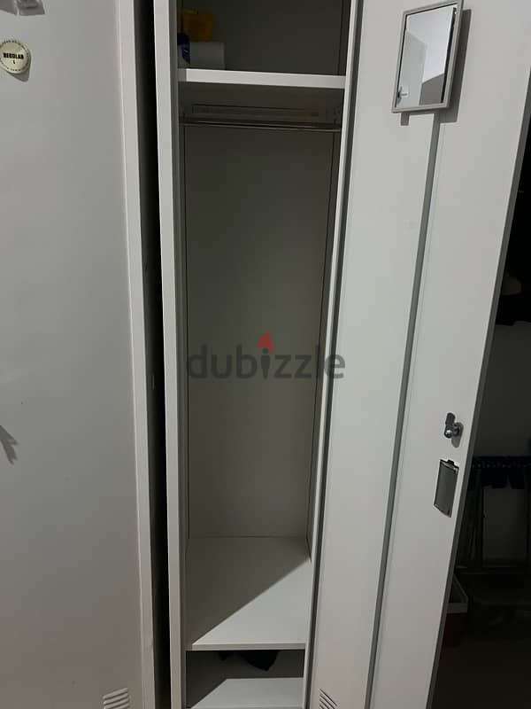 Metal Single Wardrobe for Sale Very Good Condition 1