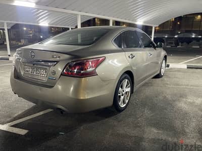 For sale Nissan Altima Model   2013