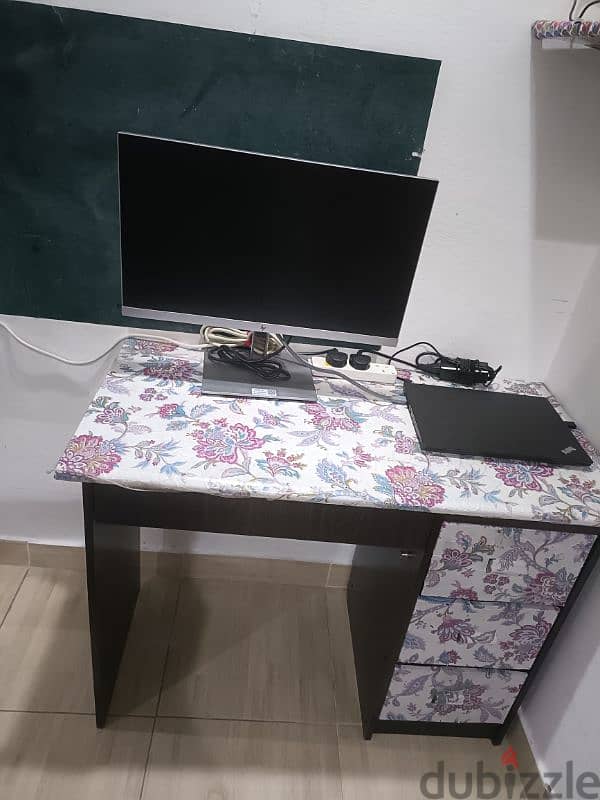 computer table with chair 2