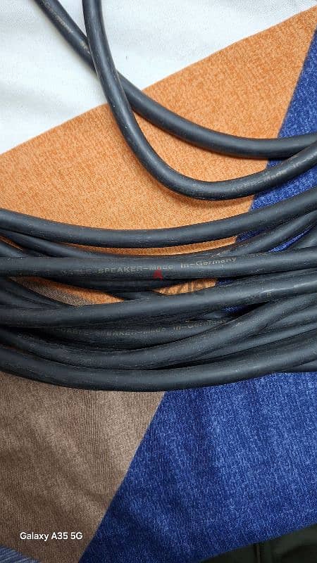 made in germany speaks cables . 10 meters 1