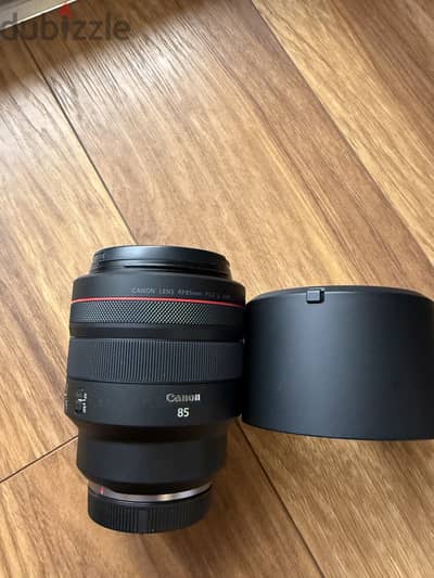 CANON RF 85MM F/1.2L USM LENS - Mint Condition