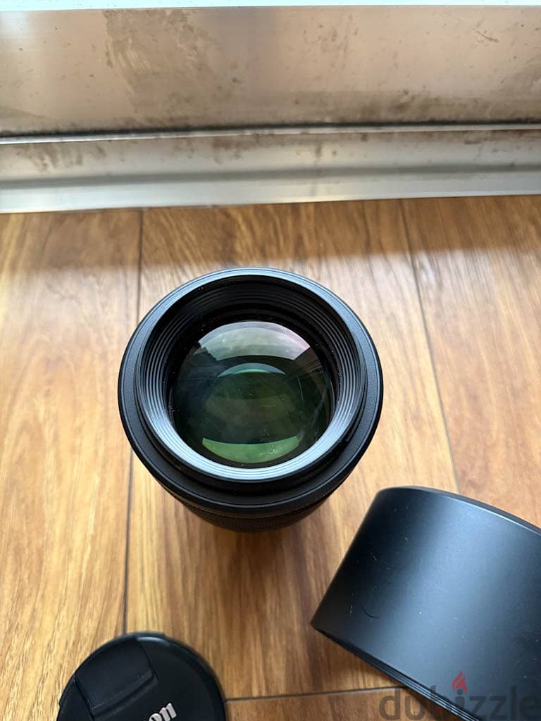 CANON RF 85MM F/1.2L USM LENS - Mint Condition 1