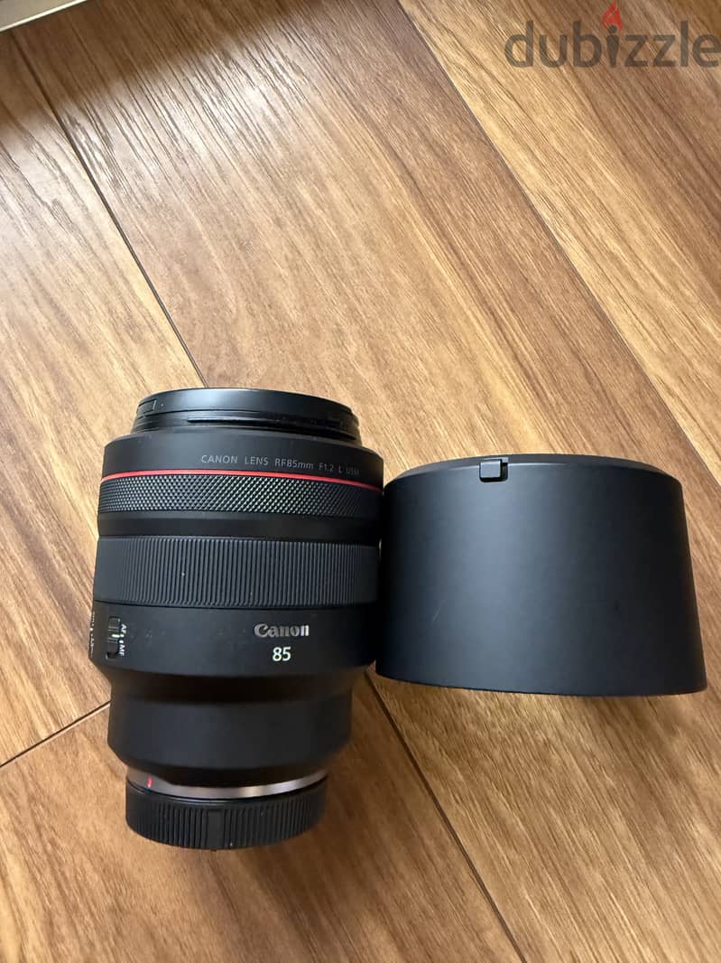 CANON RF 85MM F/1.2L USM LENS - Mint Condition 2