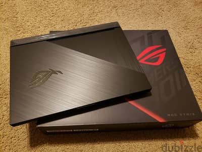 للبيع لابتوب ASUS Rog strix AMD RYZEN 7  32GB ram1TB ssd M. 2 3060 RTX