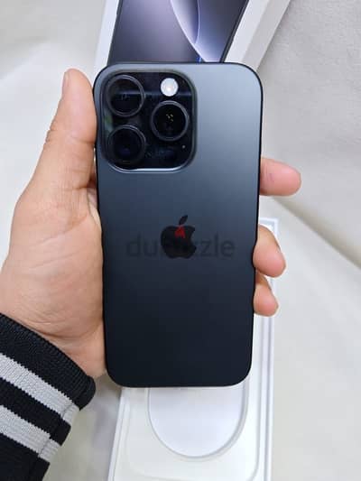 iphone 16 pro 256Gb black titanium