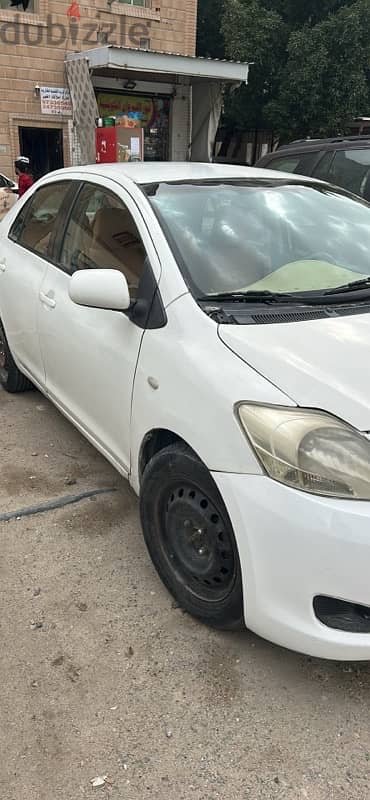 Toyota Yaris 2010 5