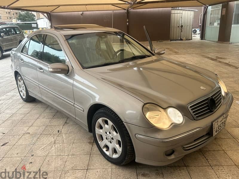 Mercedes-Benz C240 2005 2