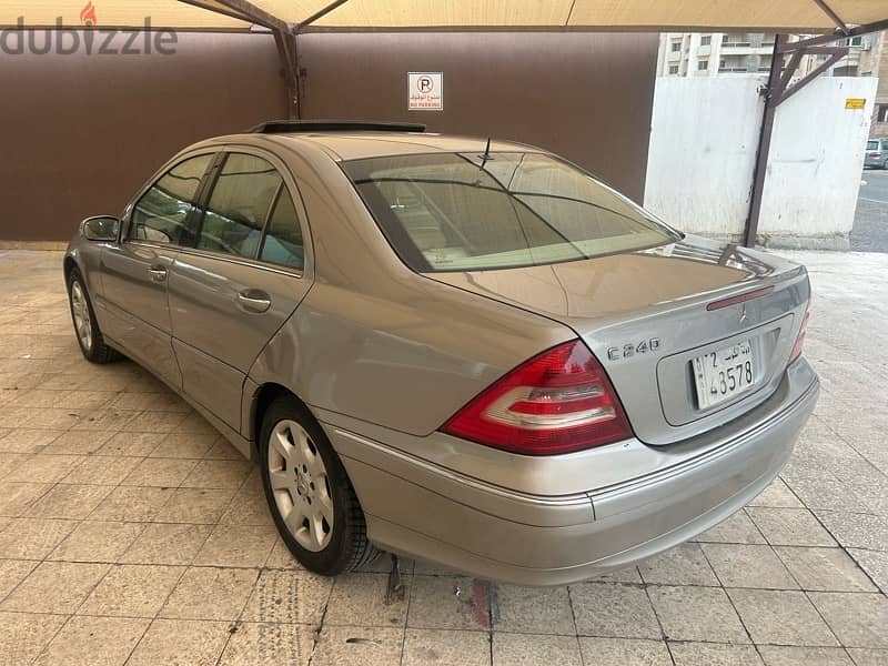 Mercedes-Benz C240 2005 13