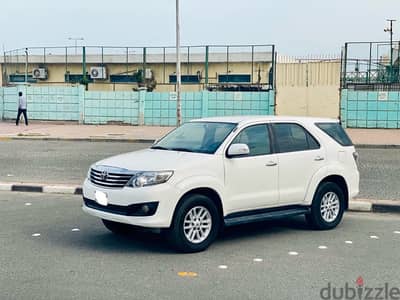 Toyota Fortuner 2015 V4 ready for inspection engine gear and chease