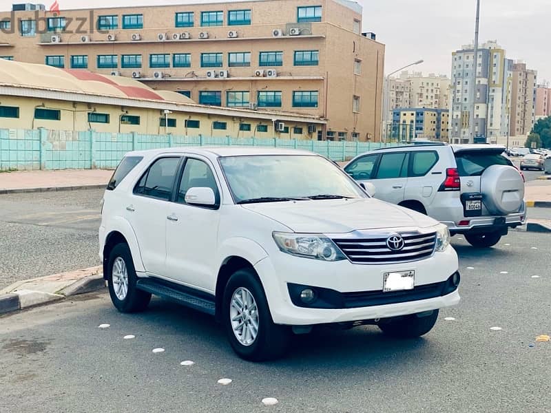 Toyota Fortuner 2015 V4 ready for inspection engine gear and chease 1