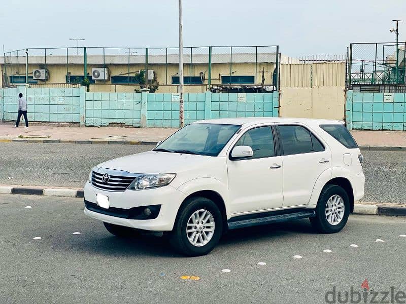 Toyota Fortuner 2015 V4 in Perfect Condition 1