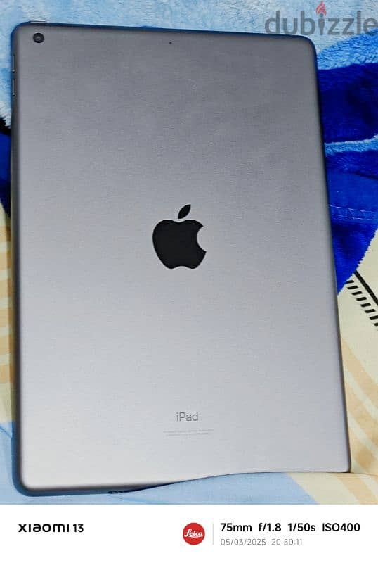 iPad 9th like new warranty till 2025 Dec 4