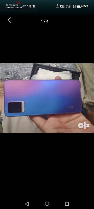 vivo v 20 good condition and box and charge availabil one back cover 3