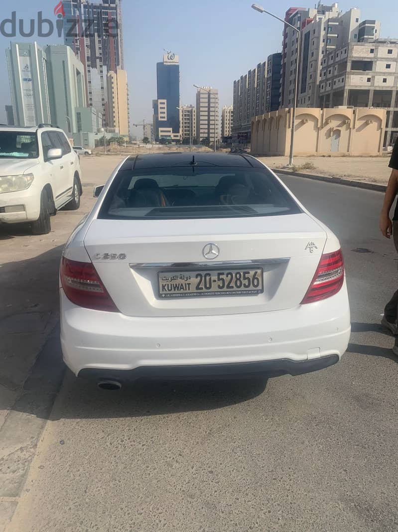 للبيع مرسيدس C250 موديل 2013 1