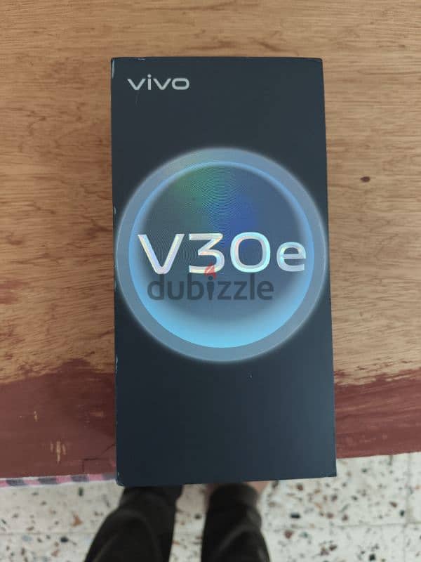 Vivo V30e. 12+12gb ram 256gb memory only box open new gift pc 4