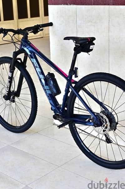 FUJI SLM Carbon Bike