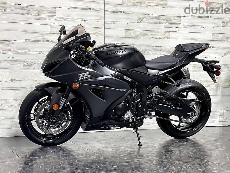 2022 Suzuki GSX-R1000  (+97466574363) 0