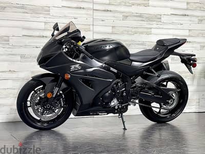 2022 Suzuki GSX-R1000 (+97466574363)