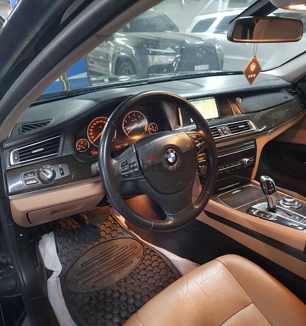 BMW 7-Series 2013 6