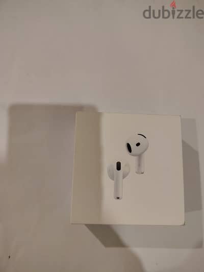 apple earbuds 4 ,active noise cancelation , new sealed box