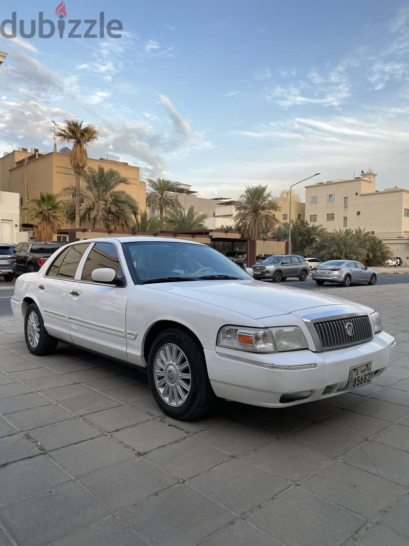 Mercury Grand Marquis 2011 4