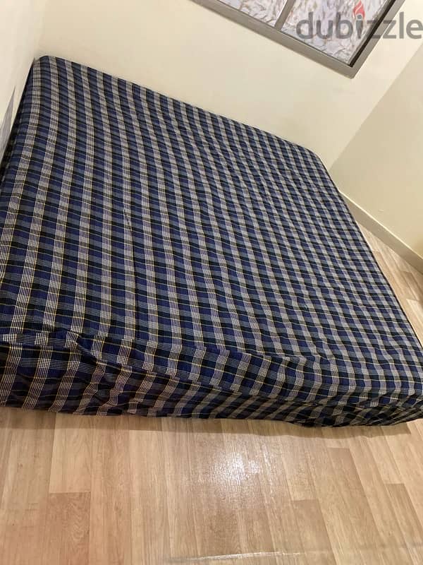 Clean and Neat King Size Medicated Matress for sale 2