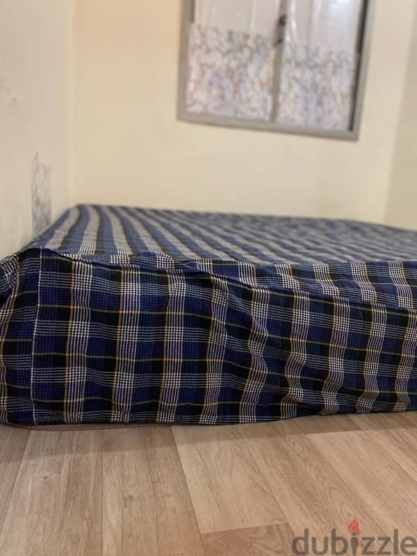 Clean and Neat King Size Medicated Matress for sale 4