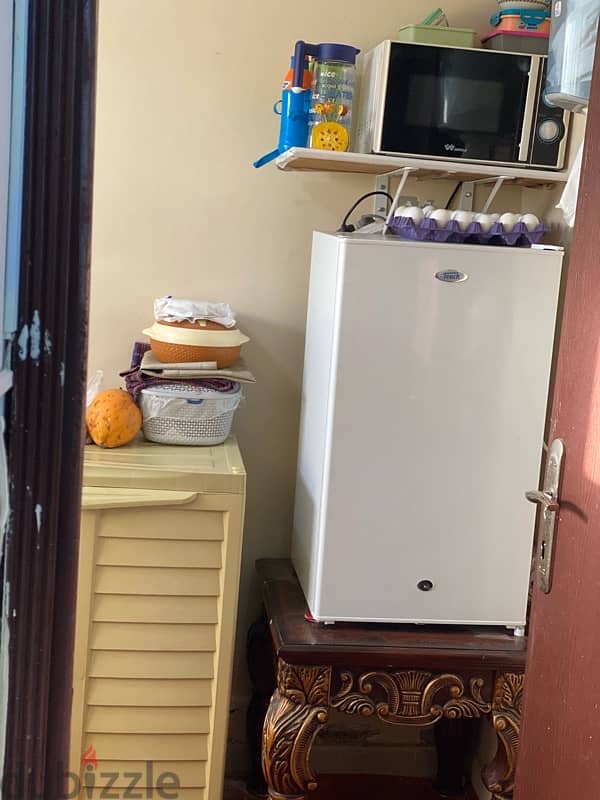 Fridge for sale in very good condition 0