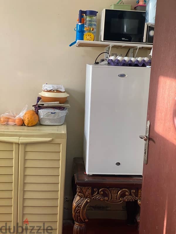 Fridge for sale in very good condition 4