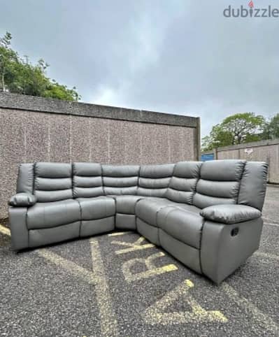 Leather recliner sofa>>>free delivery to your own house