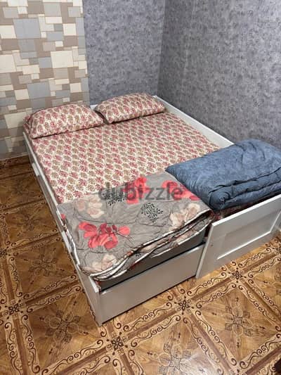 Bed with 2 Drawers For Sale