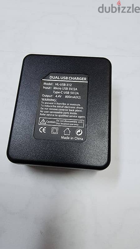 Battery charger for GO pro 1