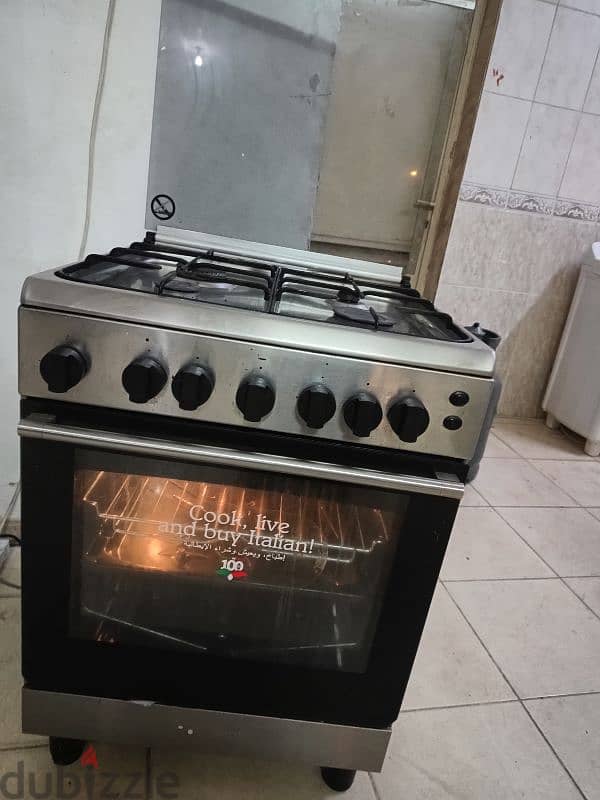 4 burner Italian gas stove with automatic ignition 3