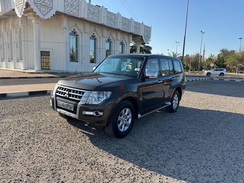 Mitsubishi Pajero 2017 7