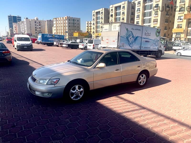 Lexus ES-Series 1999 1