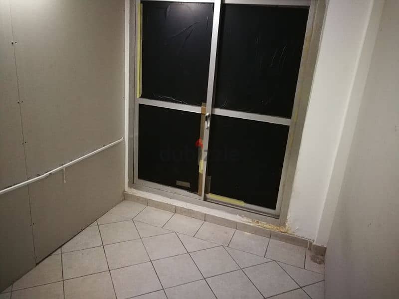 partition room for rent 0