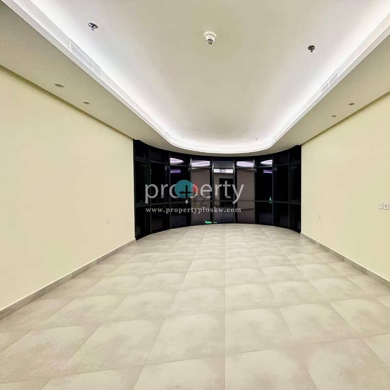 Modern Penthouse with Roof for rent in salmiya 5