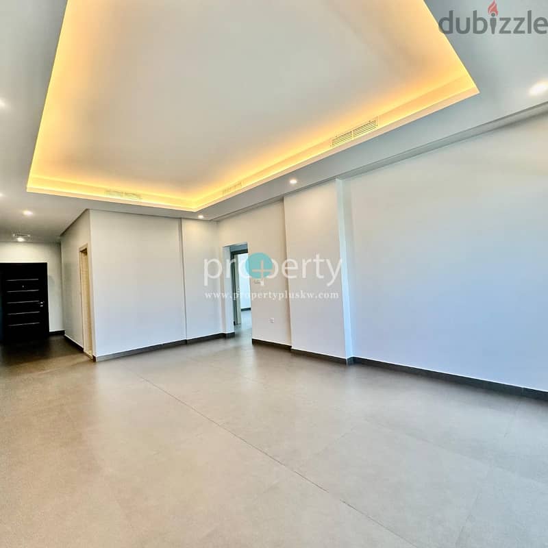 Three bedroom apartment with Balcony for rent in Salwa 8