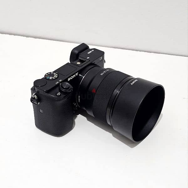 Sony alpha 6000 Mirrorless Camera and 2 additional lenses +96550023873 1