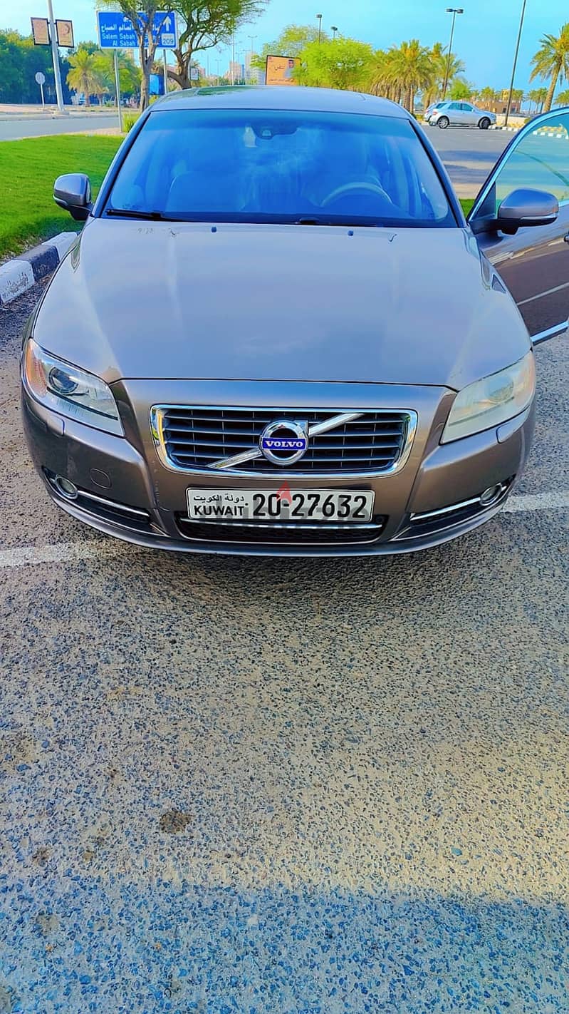 2012 VOLVO S80 AMK Excellent condition 11