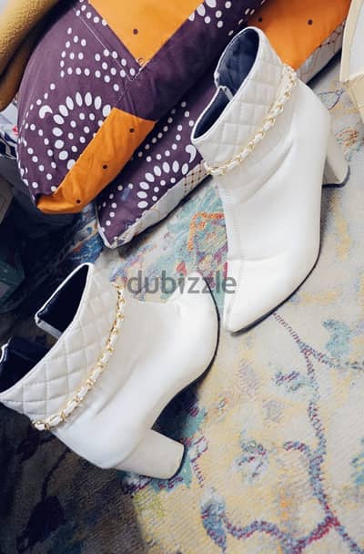 White Heeled Pumps - Size 39