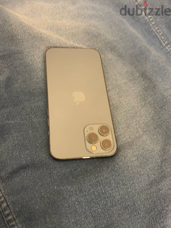 iPhone 12 Pro Max 256gb battery 80% not change anything all good 14