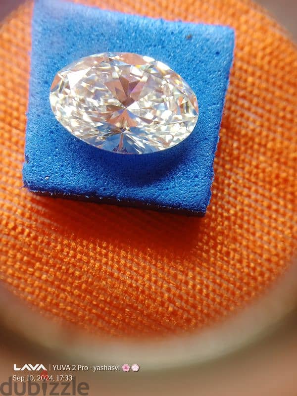 lab grown diamond oval. 0