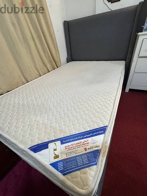 Bed(120X200) and dressing table for sale 4