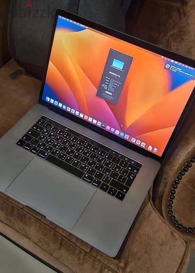 Apple Macbook Pro i7 - 15 Inch