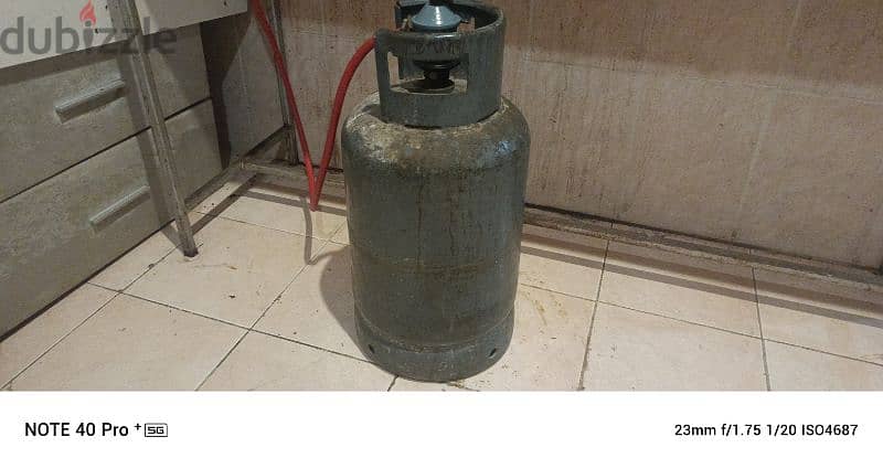 gas cylinder 2