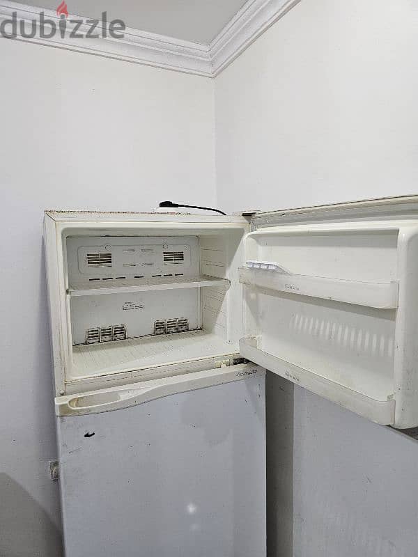 Daewoo Double Door Refrigerator, 325L. #Used# 2