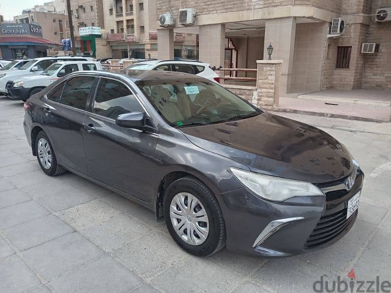 Toyota Camry 2017 3