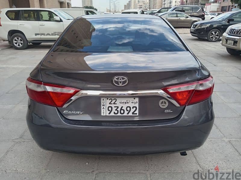 Toyota Camry 2017 6